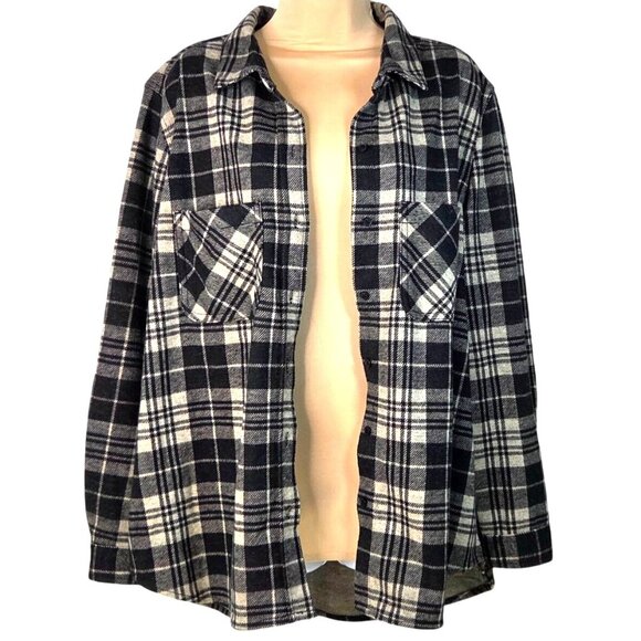 Casa Cabana XXL Black & White Plaid Flannel Button-Up Shirt - Picture 3 of 8